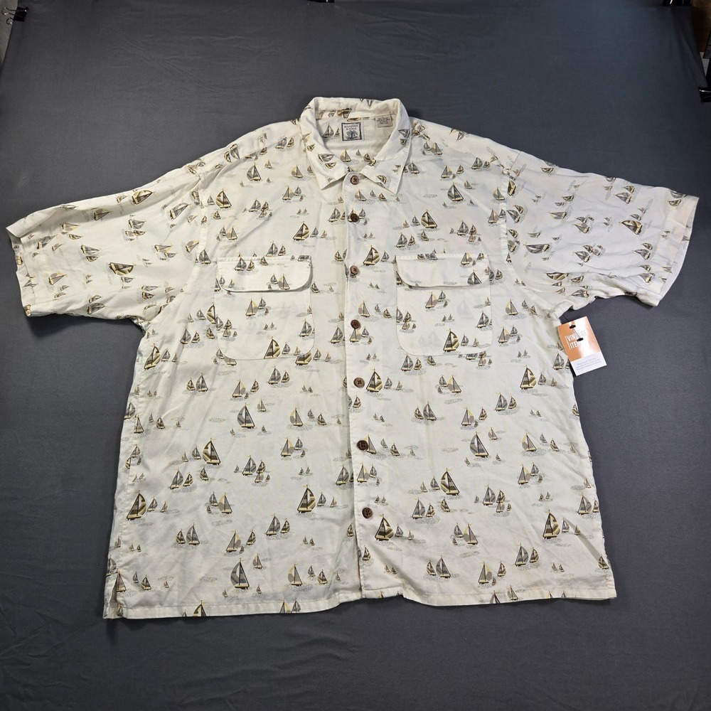 Roundtree & Yorke Men Large Sailboat Nautical Print Rayon Button Down ShirtCream